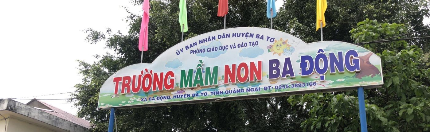Cổng trường Mầm non Ba Động