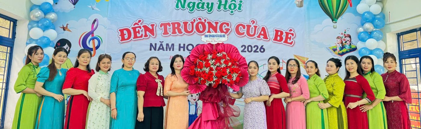 Cổng trường Mầm non Ba Động